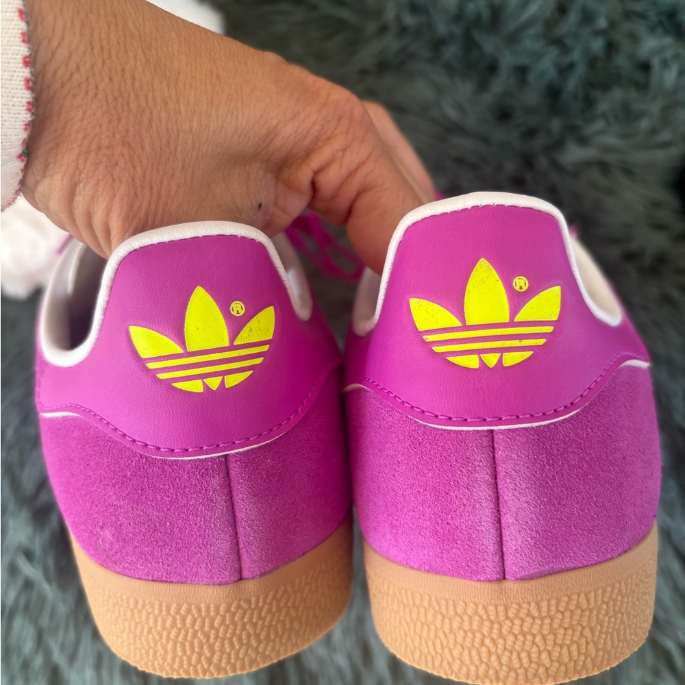 Adidas Gazelle in purple burst/solar yellow Sneakers - Picture 5 of 8
